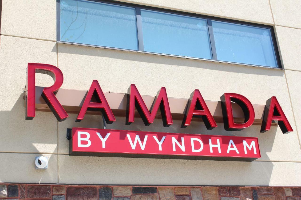 Отель Ramada By Wyndham Bronx Terminal Нью-Йорк Экстерьер фото