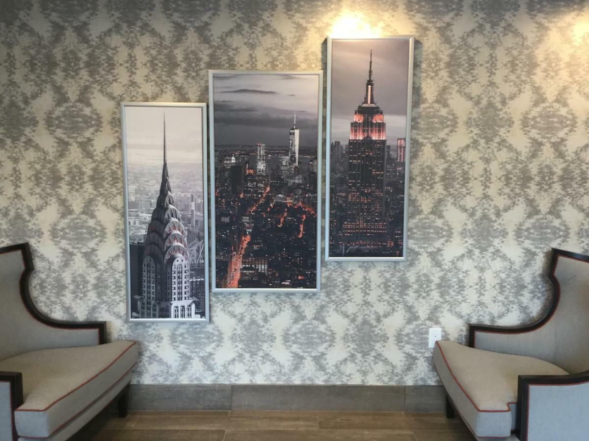 Отель Ramada By Wyndham Bronx Terminal Нью-Йорк Экстерьер фото